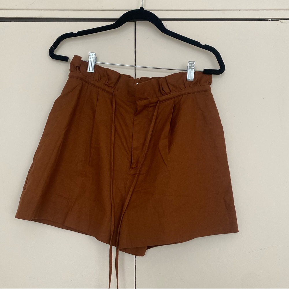 L'Academie High-Waist Paperbag Shorts in Brown - Picture 2 of 9